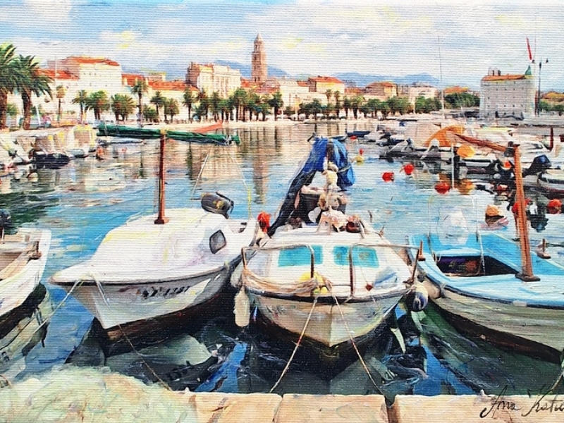 Split - Small port