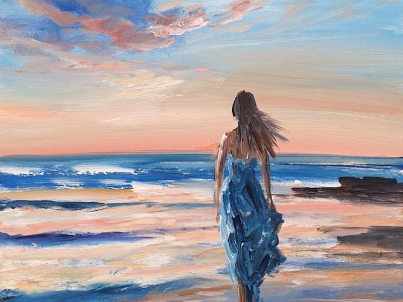 Woman by the sea 2409